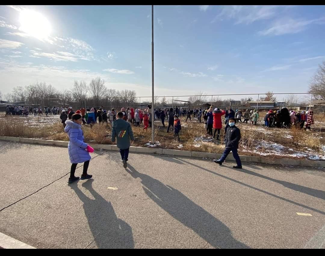 Мектебімізде 19қазан күні Төтенше жағдай кезіндегі шұғыл әрекет жасау мақсатында оқу жаттығу жұмыстары жүргізілді.