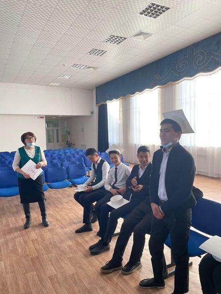 Мектебімізде “Еңбек елдің мұраты” жоба аясында 28.01.2022ж. күні 11-сынып оқушыларына арналған «Кім боламын?» тақырыбында тренинг өткізілді.